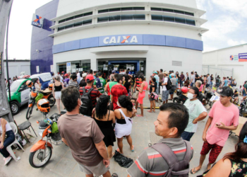 Incerteza sobre extensão da pandemia acende debate sobre prorrogar auxílio emergencial