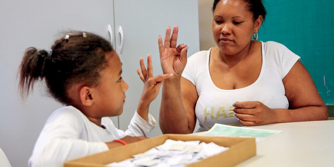 Como falar com suas crianças sobre o novo coronavírus